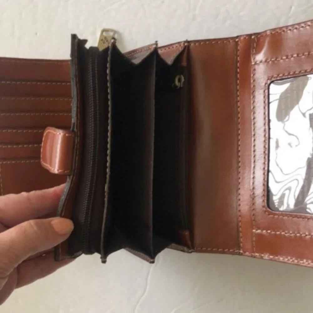 Patricia Nash Wallet Tooled Tri-fold Cametti Leather Florence Brown